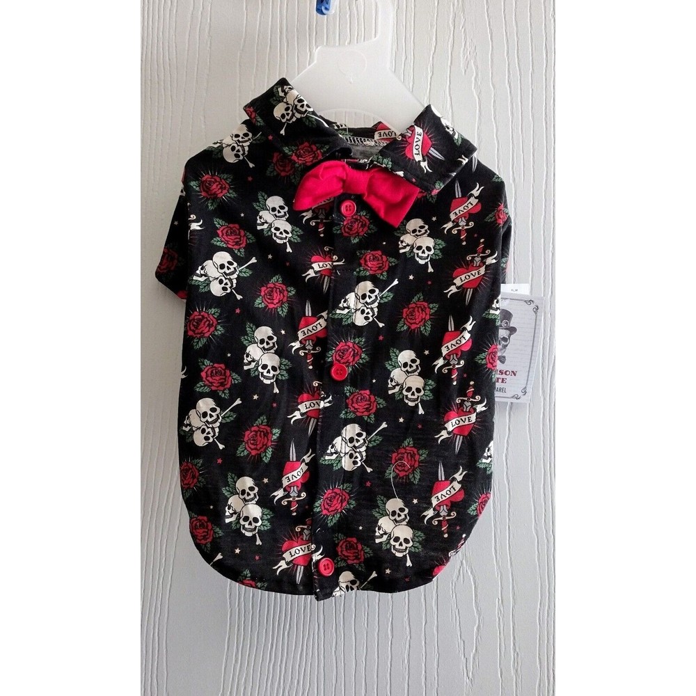 Crimson Gate  Pet Apparel Bowtie Skull And Crossbones Size Medium New...